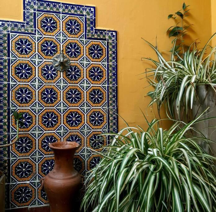 ¨Las Mayólicas¨ Hermoso Depto con patio español Mendoza Exterior foto